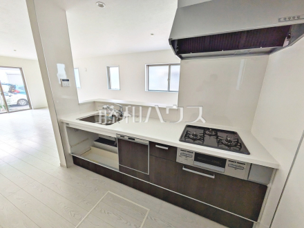 4号棟　キッチン　【八王子市館町】／撮影日2025/08/22