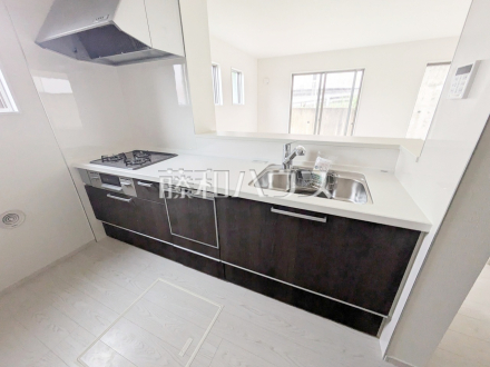 5号棟　キッチン　【八王子市館町】／撮影日2025/09/05