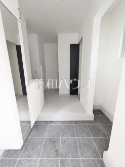 5号棟　玄関　【八王子市館町】／撮影日2025/09/05