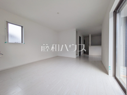 7号棟　リビング　【八王子市館町】／撮影日2025/08/22