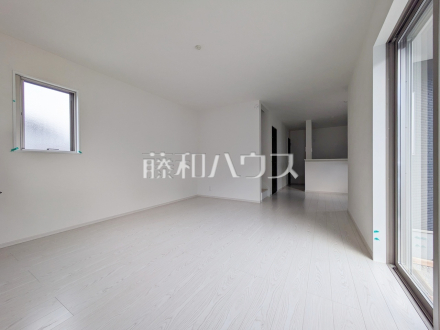 7号棟　リビング　【八王子市館町】／撮影日2025/08/22