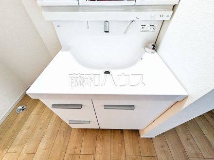 1号棟　洗面室　【八王子市元本郷町３丁目】／撮影日2026/01/08