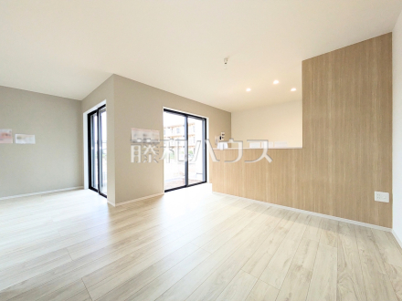 1号棟　リビング　【立川市砂川町６丁目】／撮影日2025/10/31