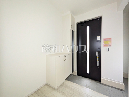 1号棟　玄関　【立川市砂川町６丁目】／撮影日2025/10/31