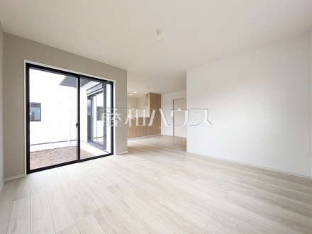 1号棟　リビング　【立川市砂川町６丁目】／撮影日2025/10/31