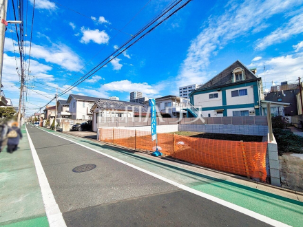 接道状況および現場風景　【三鷹市上連雀２丁目】／撮影日2025/12/19