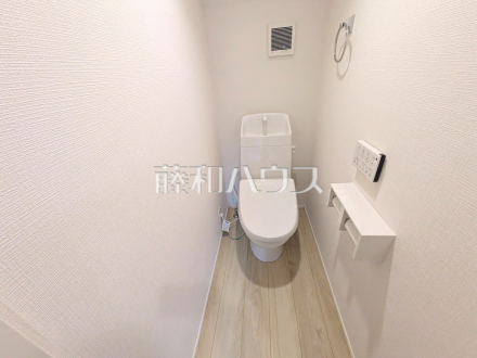 2号棟　トイレ　【府中市四谷２丁目】／撮影日2025/12/27