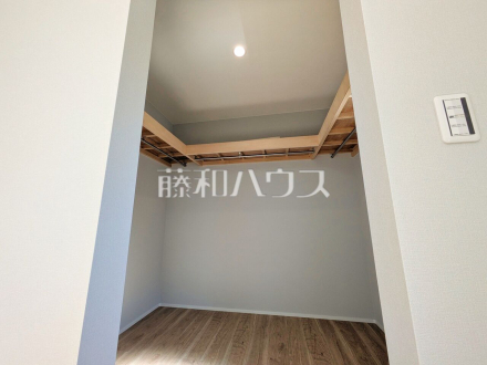 8号棟　ウォークインクローゼット　【三鷹市北野３丁目】／撮影日2026/02/02