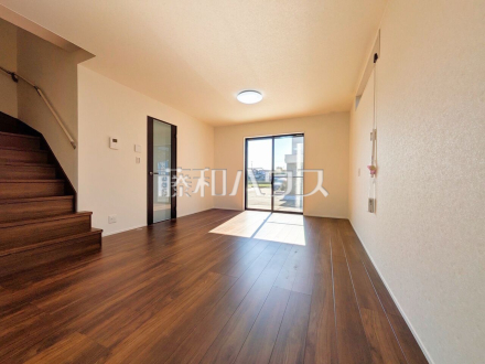 9号棟　リビング　【三鷹市北野３丁目】／撮影日2026/02/02