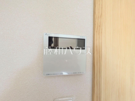 15号棟　浴室給湯リモコン　【三鷹市北野３丁目】　追焚き機能付きなので、生活時間の違う家族に便利です。
／撮影日2026/02/02