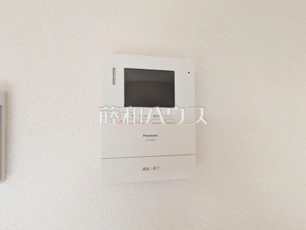 15号棟　TVモニター付インターフォン　【三鷹市北野３丁目】　訪問者がひと目でわかるTVモニター付インターフォン
／撮影日2026/02/02