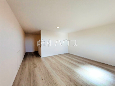 15号棟　小屋裏収納　【三鷹市北野３丁目】／撮影日2026/02/02