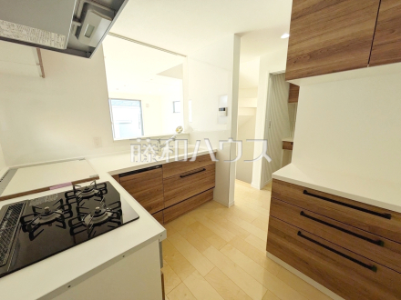 A号棟　キッチン　【練馬区大泉町２丁目】／撮影日2025/11/14