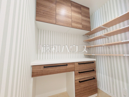 A号棟　カップボード　【練馬区大泉町２丁目】／撮影日2025/11/14