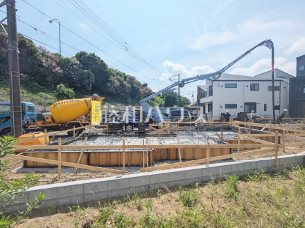 ≪2号棟　外観≫　周辺環境はもちろん、日当たりや設備仕様など、実際に行ってみないと分からないことも多くございます。ご案内させていただきますのでぜひお気軽にお問い合わせください。【府中市小柳町２丁目】／撮影日2025/07/04