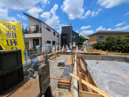 ≪1号地　外観≫ 道路から奥まった住まいは、車や人通りも気にならずプライバシーの確保された住空間を保つことができます。 
　【府中市小柳町２丁目】／撮影日2025/06/27