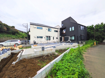 ≪1号棟　外観≫実際に行ってみないと分からないことも多くございます。営業担当がご案内いたしますので、お気軽にお問い合わせください。 　【府中市小柳町２丁目】／撮影日2025/07/11