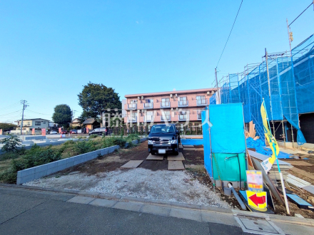 ≪現地外観≫京王線「飛田給」駅 徒歩7分！この恵まれたロケーションによる幸福感は、毎朝の通勤時にしっかりと感じられるのではないでしょうか。【府中市白糸台６丁目】　【府中市白糸台６丁目】／撮影日2025/10/17