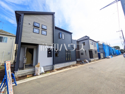 見学はしたいけど、なかなか時間が取れない・・・そんな方に出勤前や仕事終わりにマイホームを見学できるサポートをいたします。　【東村山市青葉町１丁目】／撮影日2025/10/02