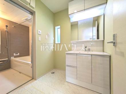 1号棟　洗面室　【東村山市青葉町１丁目】／撮影日2025/10/09