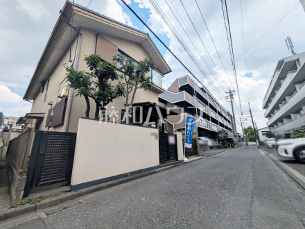 ≪接道状況≫平日のご案内も可能です。まずはお気軽にお問合せ下さいませ。 【府中市白糸台３丁目】／撮影日2025/06/27