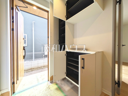 玄関収納　【東久留米市滝山１丁目】／撮影日2025/11/03