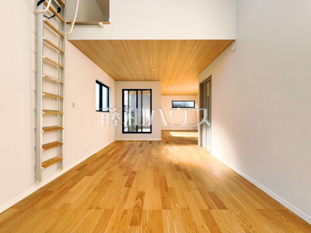 リビング　【東久留米市滝山１丁目】／撮影日2025/11/17