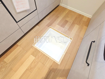 床下収納　【東久留米市滝山１丁目】／撮影日2025/11/03