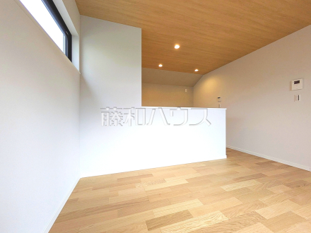 リビング　【東久留米市滝山１丁目】／撮影日2025/11/03