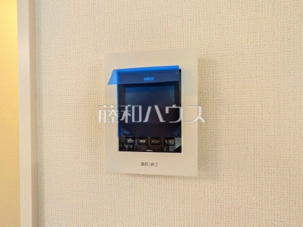 2号棟(モデルハウス)　防犯に役立つTVモニター付インターフォン　訪問者がわかるTVモニター付インターホンは、お子様のお留守番にも活躍するかも？！／撮影日2025/10/12