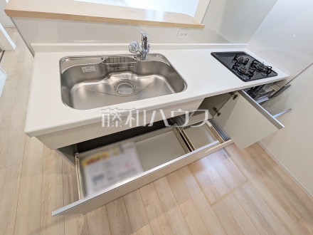 2号棟　キッチン　【三鷹市大沢５丁目】／撮影日2025/09/22