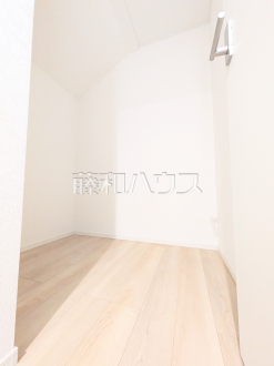 5号棟　収納　【三鷹市大沢５丁目】／撮影日2025/09/04