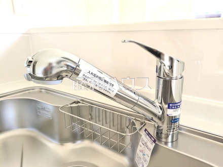 浄水器一体型水栓　【日野市東平山２丁目】　いつでもおいしいお水が飲める浄水器一体型水栓も完備 ／撮影日2025/11/08