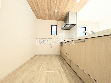 1号棟　キッチン　【府中市浅間町４丁目】／撮影日2025/11/27