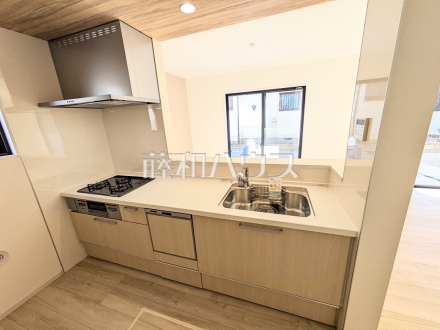 1号棟　キッチン　【府中市浅間町４丁目】／撮影日2025/11/27