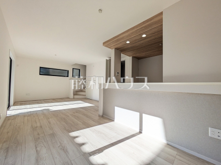 1号棟　リビング　【府中市浅間町４丁目】／撮影日2025/11/27