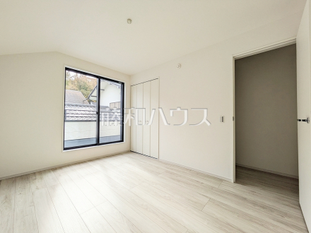 ≪2号棟　居室≫部屋の雰囲気や広さ・眺望・間取りの使い勝手など、是非一度、ご自身の目で確かめてみてください。　　【府中市浅間町４丁目】／撮影日2025/11/23