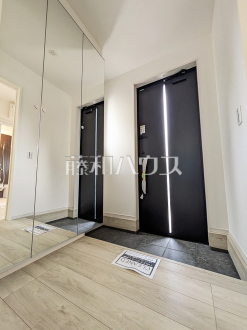 2号棟　玄関ホール　【府中市浅間町４丁目】／撮影日2025/11/23