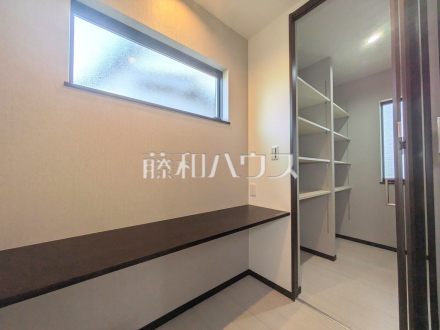 14号棟　カウンター・パントリー　【小平市小川町１丁目】／撮影日2025/07/07