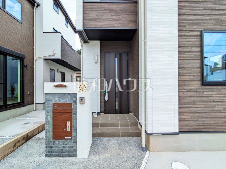 15号棟　玄関　【小平市小川町１丁目】／撮影日2025/09/09