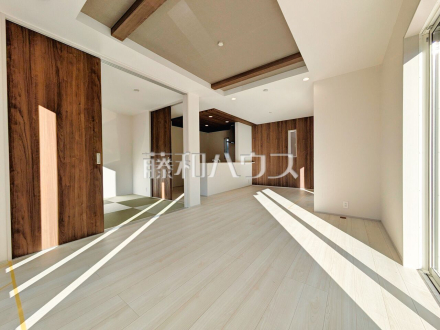 10号棟　リビング　【東村山市青葉町１丁目】／撮影日2025/11/08