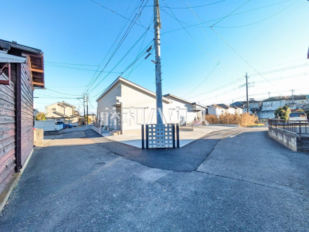 現場風景【八王子市小宮町】見学はしたいけど、なかなか時間が取れない…そんな方に出勤前や仕事終わりにマイホームを見学できるサポートをいたします。／撮影日2025/12/06