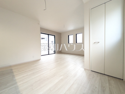 A号棟　リビング　【八王子市子安町１丁目】／撮影日2026/02/07