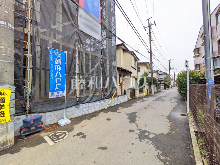 接道状況および現場風景　【西東京市芝久保町２丁目】／撮影日2025/10/16