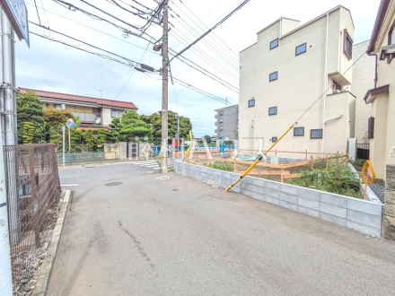 接道状況および現場風景　【西東京市芝久保町２丁目】／撮影日2025/09/15