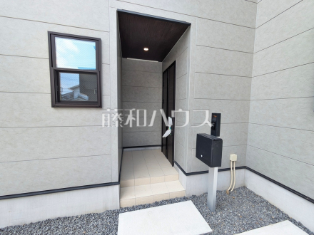 3号棟　玄関　【小牧市中央３丁目】／撮影日2026/08/02