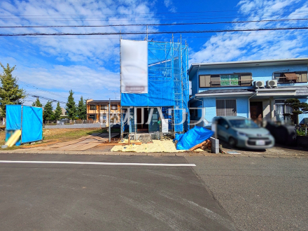 現場風景　【日野市東豊田４丁目】
順調に工事が進んでいます。実際の街並みの様子が段々見えて参りました。ぜひ実際に現地をご見学下さいませ。　／撮影日2025/10/18