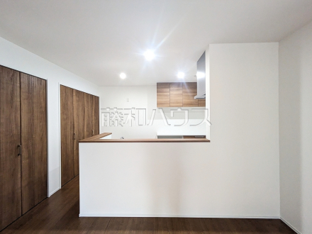 1号棟　キッチン　【府中市府中町３丁目】／撮影日2025/10/24