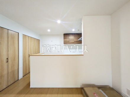 2号棟　キッチン　【府中市府中町３丁目】／撮影日2025/10/24