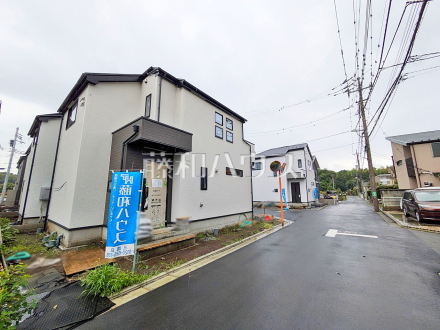 接道状況および現場風景　【三鷹市大沢２丁目】／撮影日2026/07/05